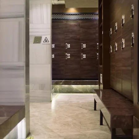 Hilton Kozyatagi 5*