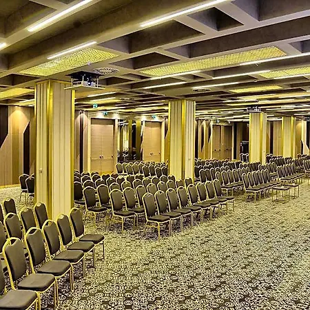 Hilton Kozyatagi 5*