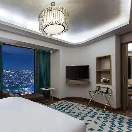 Hilton Kozyatagi 5*