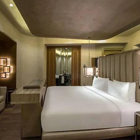 Hilton Kozyatagi 5*
